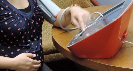 Pregnant Asian women who develop high blood pressure at highest risk for heart failure hospitalizations