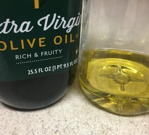 El consumo de aceite de oliva una vez a la semana podría asociarse a un menor riesgo de coagulación sanguínea en personas obesas
