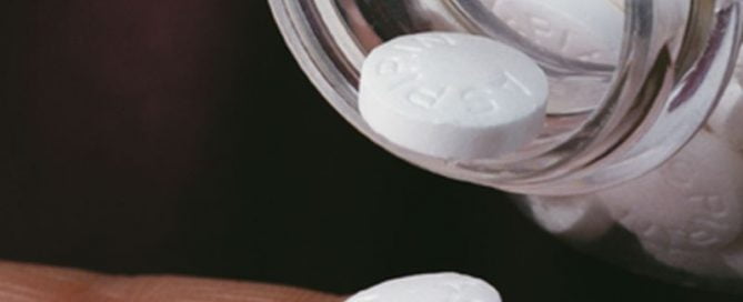 Could Daily Low-Dose Aspirin Hasten Cancer in Seniors?