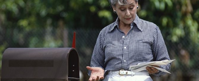 Colon Cancer Tests by Mail Might Boost Screening