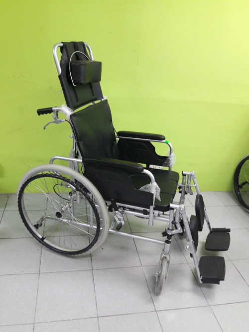 Lightweight Reclining Commode Wheelchair Chair (DAF) R654LAG